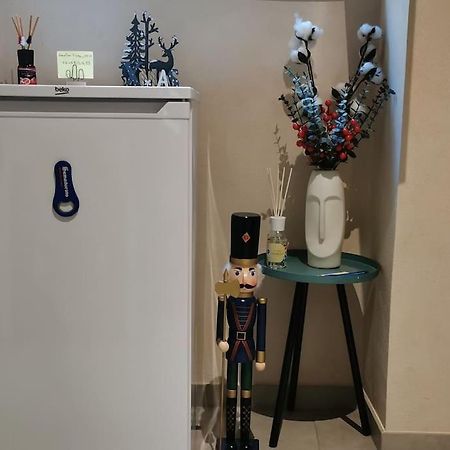 Charming Apartment In Center شيكلي المظهر الخارجي الصورة