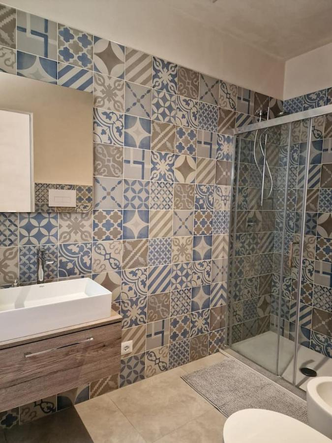 Charming Apartment In Center شيكلي المظهر الخارجي الصورة