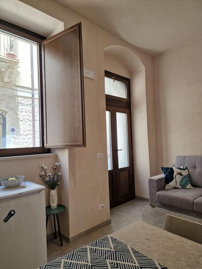 Charming Apartment In Center شيكلي المظهر الخارجي الصورة