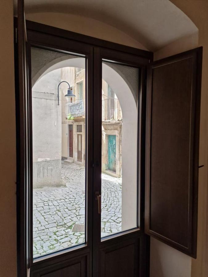 Charming Apartment In Center شيكلي المظهر الخارجي الصورة