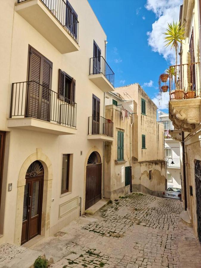 Charming Apartment In Center شيكلي المظهر الخارجي الصورة