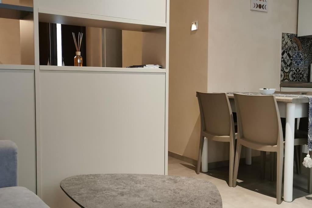 Charming Apartment In Center شيكلي المظهر الخارجي الصورة