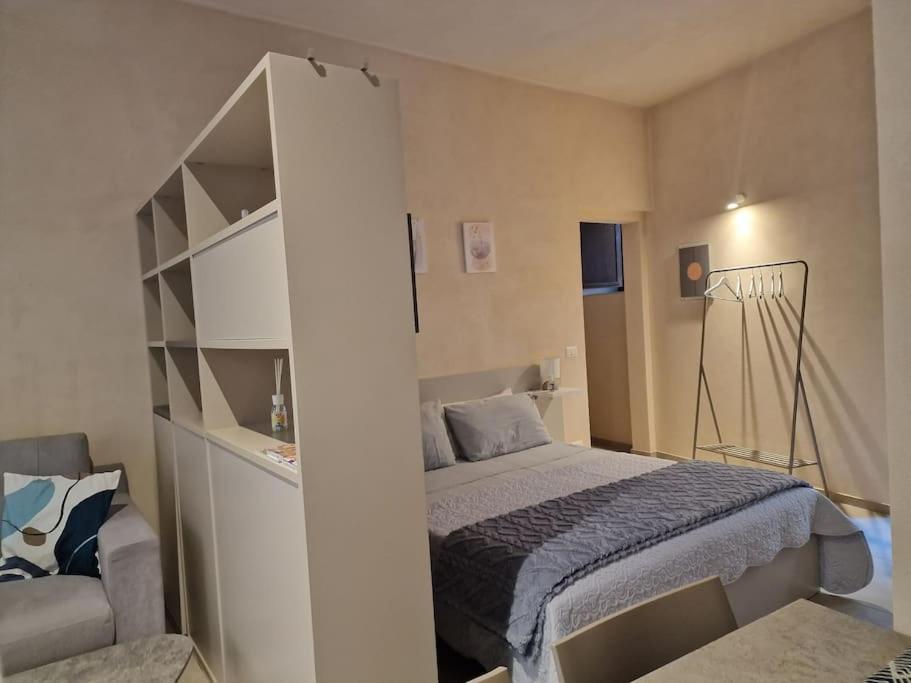 Charming Apartment In Center شيكلي المظهر الخارجي الصورة